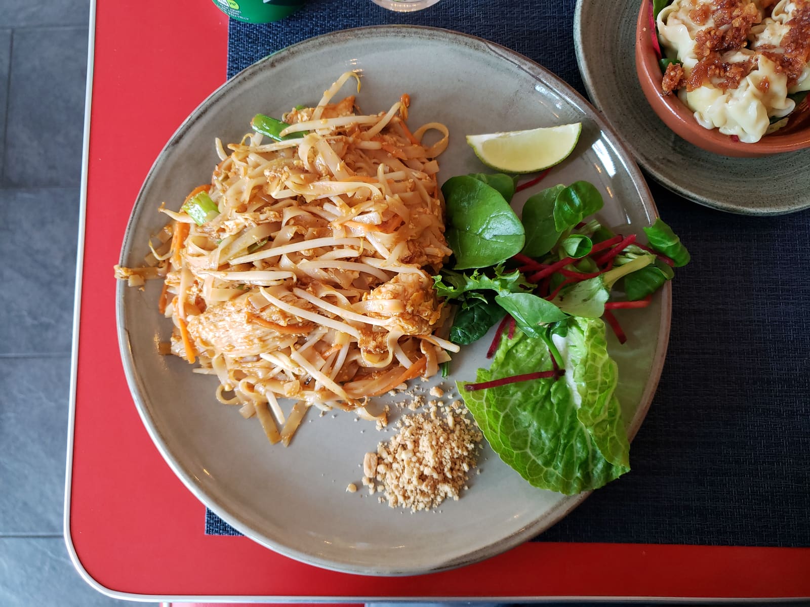 Pad Thai s piletinom